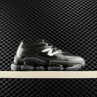 New Balance M2000 Black White Midsole Transparent Air Cushioning Units Chunky Sneakers