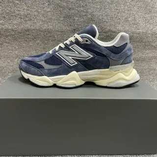 New Balance Navy Beige Semelle sculptée Daim Et Maille Supérieure Baskets Chunky