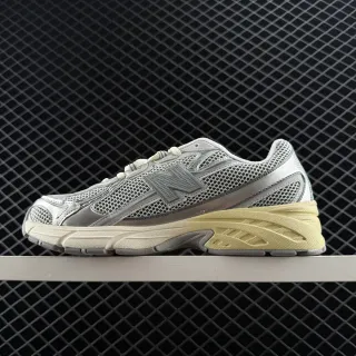 New Balance NB740 Gray Yellow Mesh Upper Layered Sole Chunky Sneakers