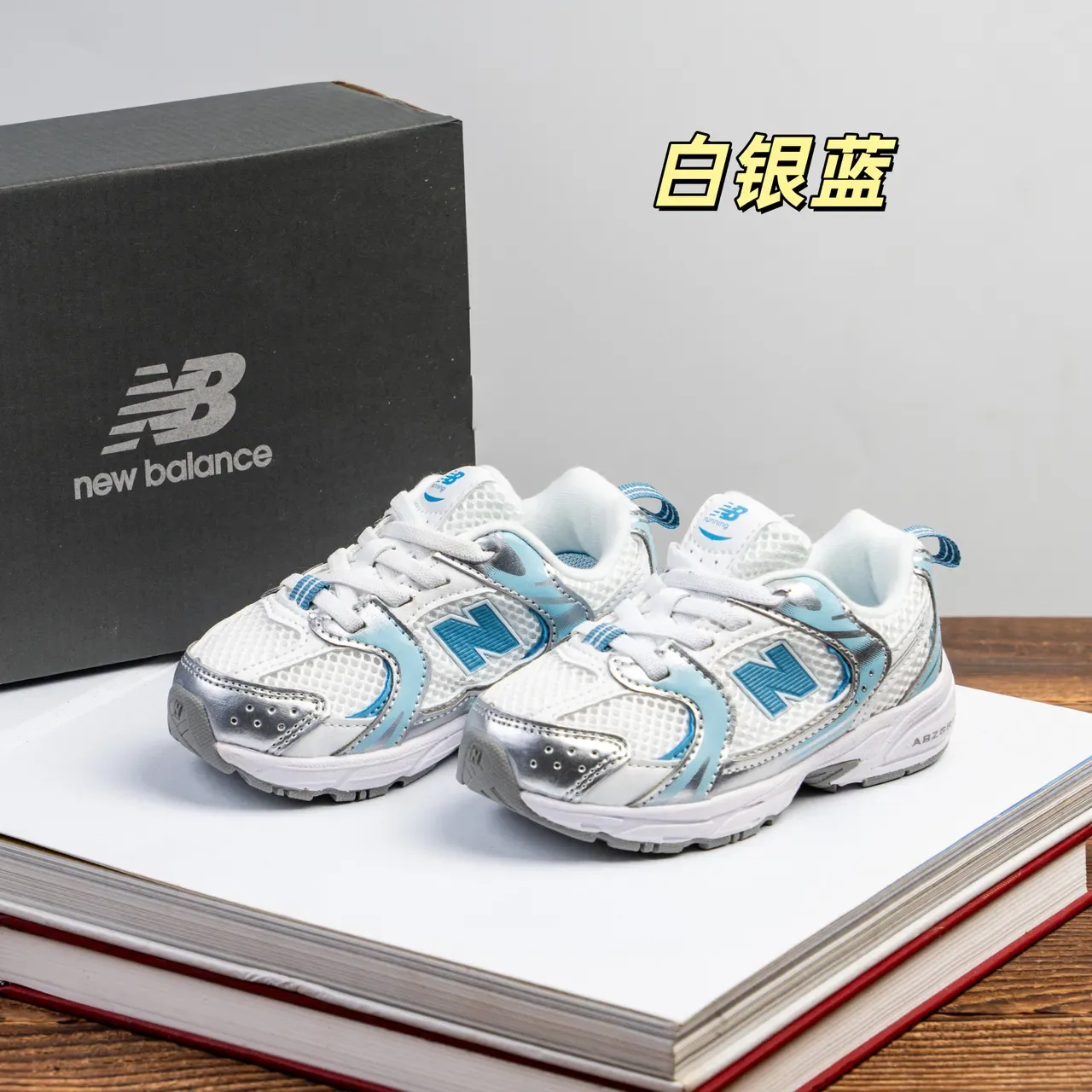 New Balance blanco verde suela media gruesa parte superior híbrida malla-sintética zapatillas lifestyle 13