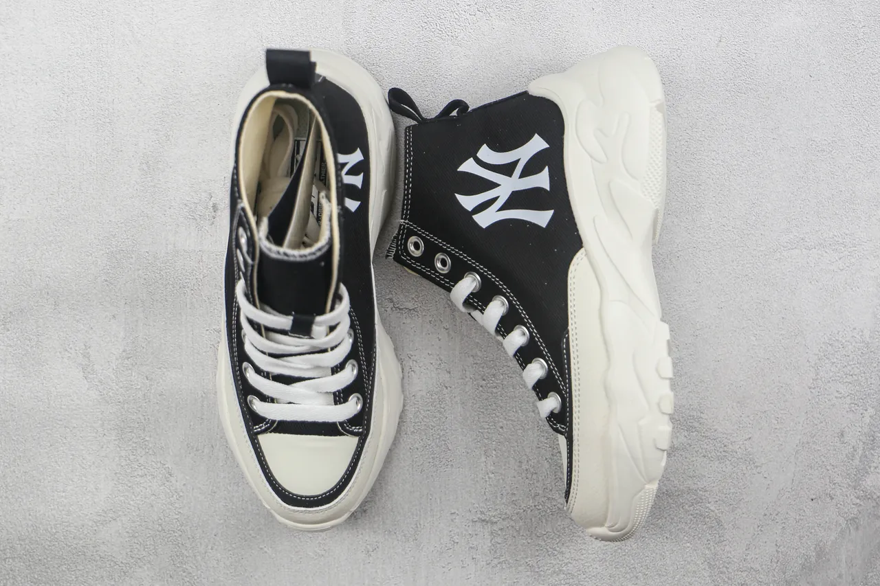 New Era NY Yankees High-Top Chunky Sneaker 3