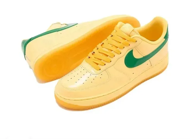 Nike Air Force 1 Chaussures Lifestyle Jaune pâle et vert 3