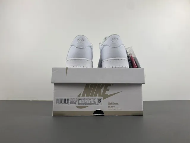 Nike Air Force 1 White Lifestyle Sneakers 18