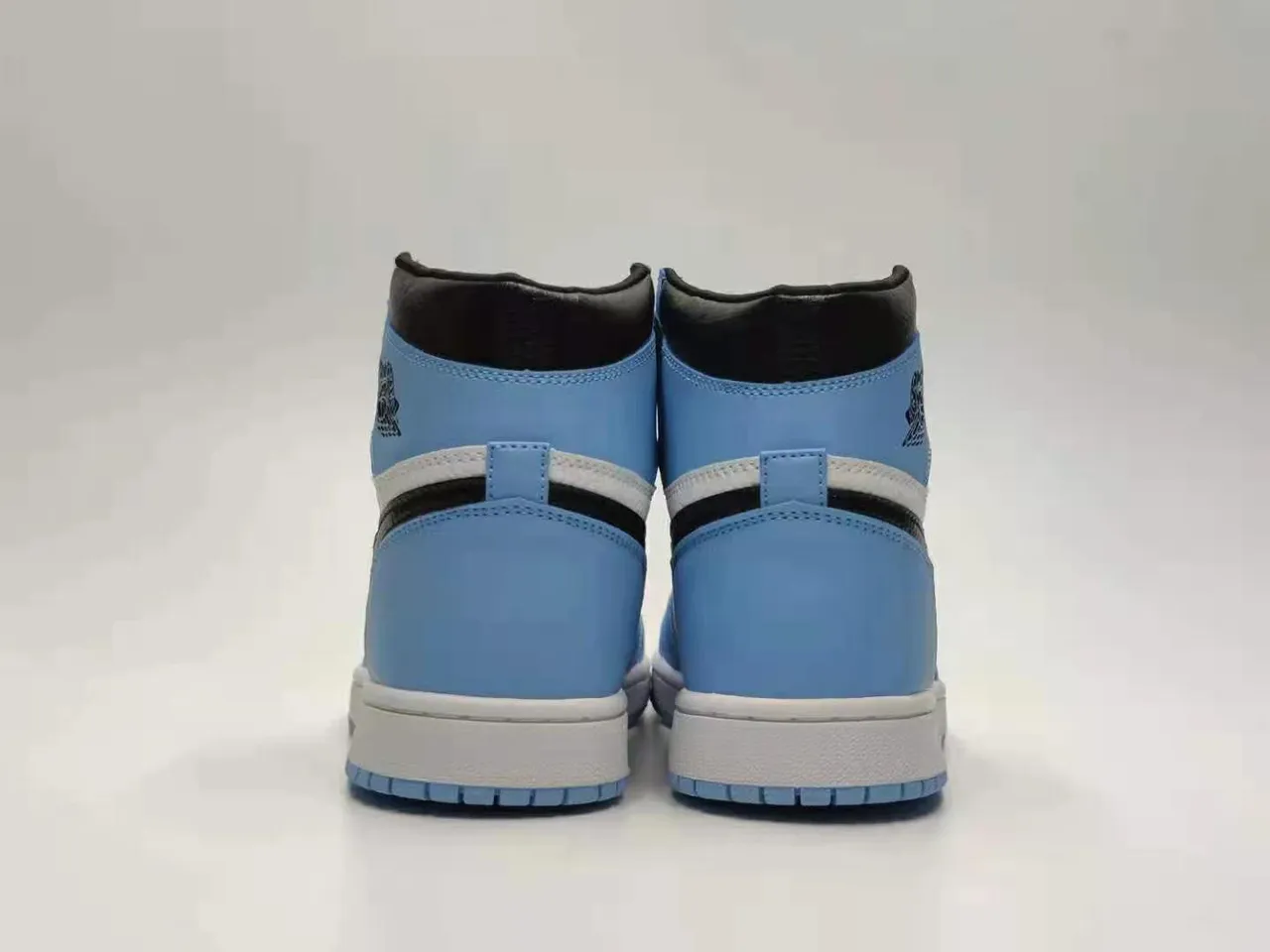 Nike Air Jordan 1 Light Blue White Black Basketball Shoes 2