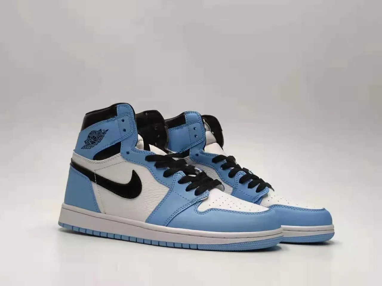 Nike Air Jordan 1 Light Blue White Black Basketball Shoes 3