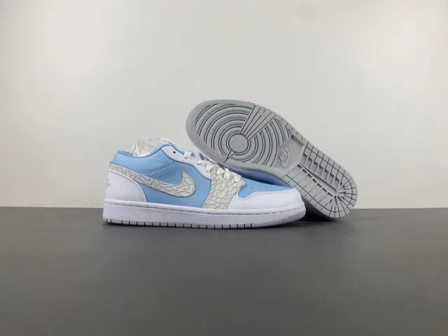Nike Air Jordan 1 Low Sneakers Lifestyle Bleu Clair Blanc 12