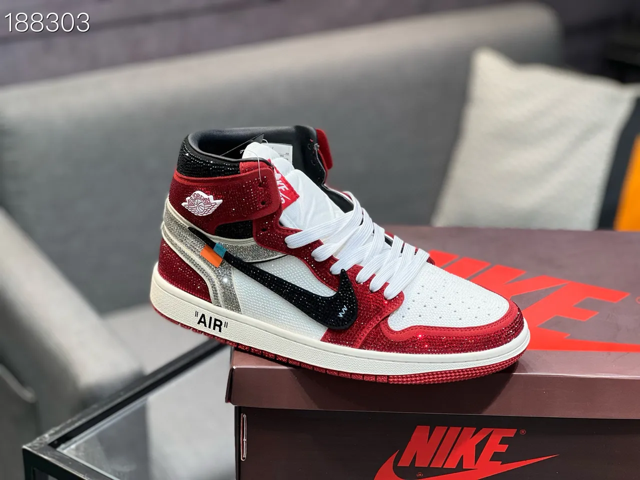 Nike Air Jordan 1 Off-White التعاون أحمر لامع أبيض أسود أحذية كرة السلة 4