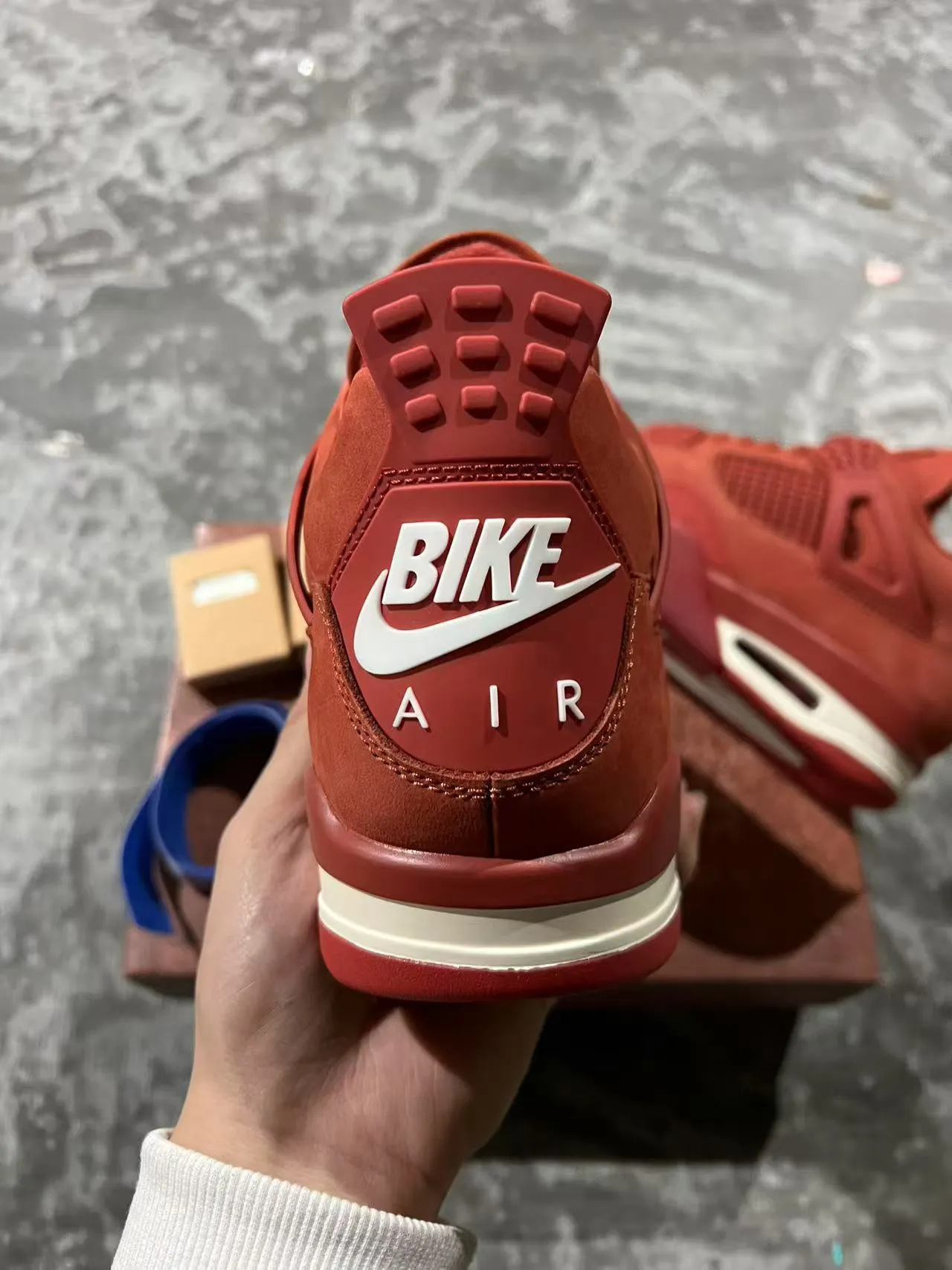 Nike Air Jordan 4 Monochromatic Red Basketball Shoes 8