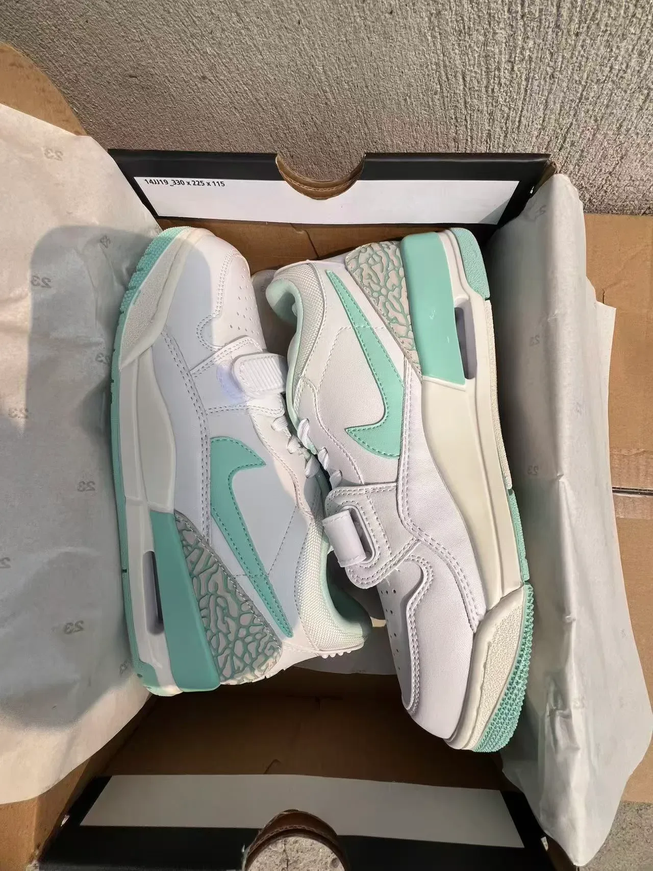Nike Air Jordan Legacy 312 Blanc Vert Menthe Imprimé Éléphant Sneakers Lifestyle 9