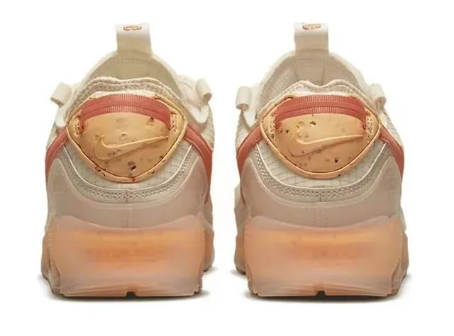 Nike Air Max 90 Off-White Coral Sneakers Lifestyle 3