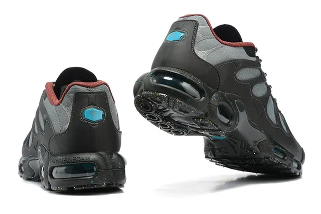 Nike Air Max Plus Black Gray Cyan Red Lifestyle Sneakers 2