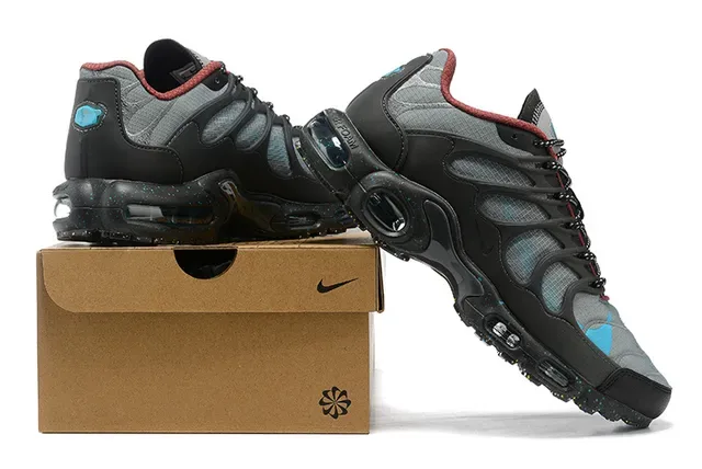 Nike Air Max Plus Black Gray Cyan Red Lifestyle Sneakers 6