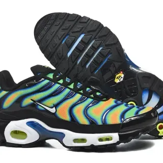 Nike Air Max Plus Multicolor Wave Pattern Lifestyle Sneakers
