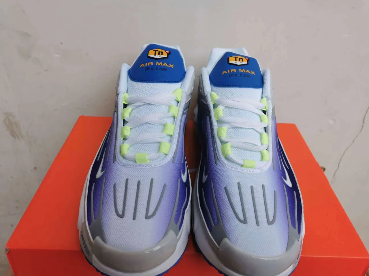 Nike Air Max Plus Tuned White Purple Blue Lifestyle Sneakers 7