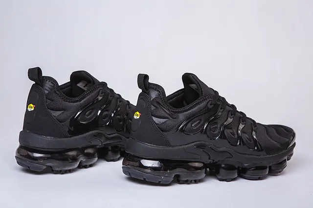 Nike Air VaporMax Plus Black Monochrome Lifestyle Sneakers 20