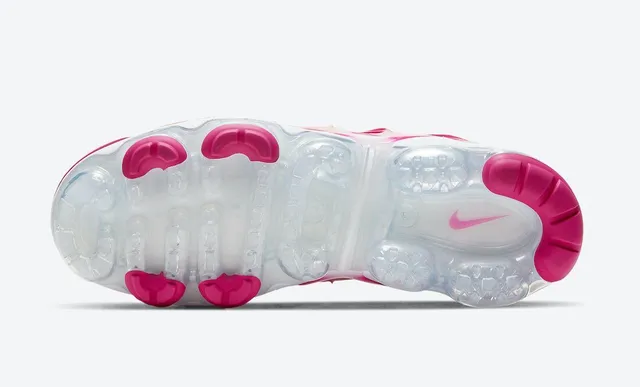 Nike Air VaporMax Plus Pink Lifestyle Sneakers 5