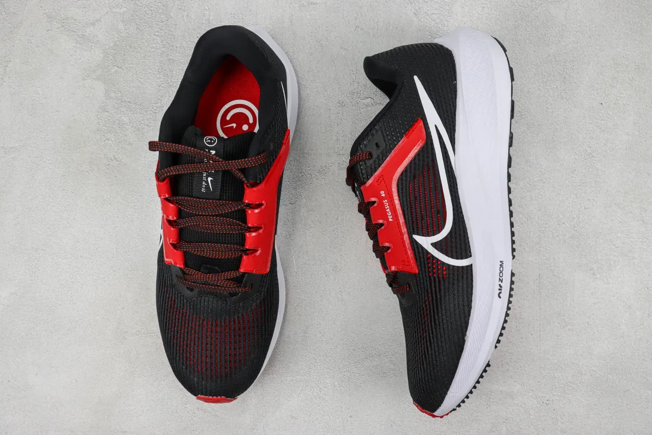 Nike Air Zoom Pegasus 40 Noir Rouge Blanc Chaussures de course 3