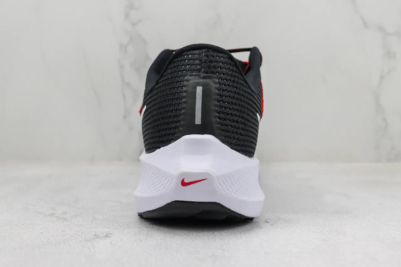 Nike Air Zoom Pegasus 40 Noir Rouge Blanc Chaussures de course 9