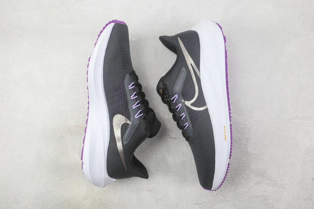 Nike Air Zoom Pegasus gris charbon blanc violet chaussures de course 2
