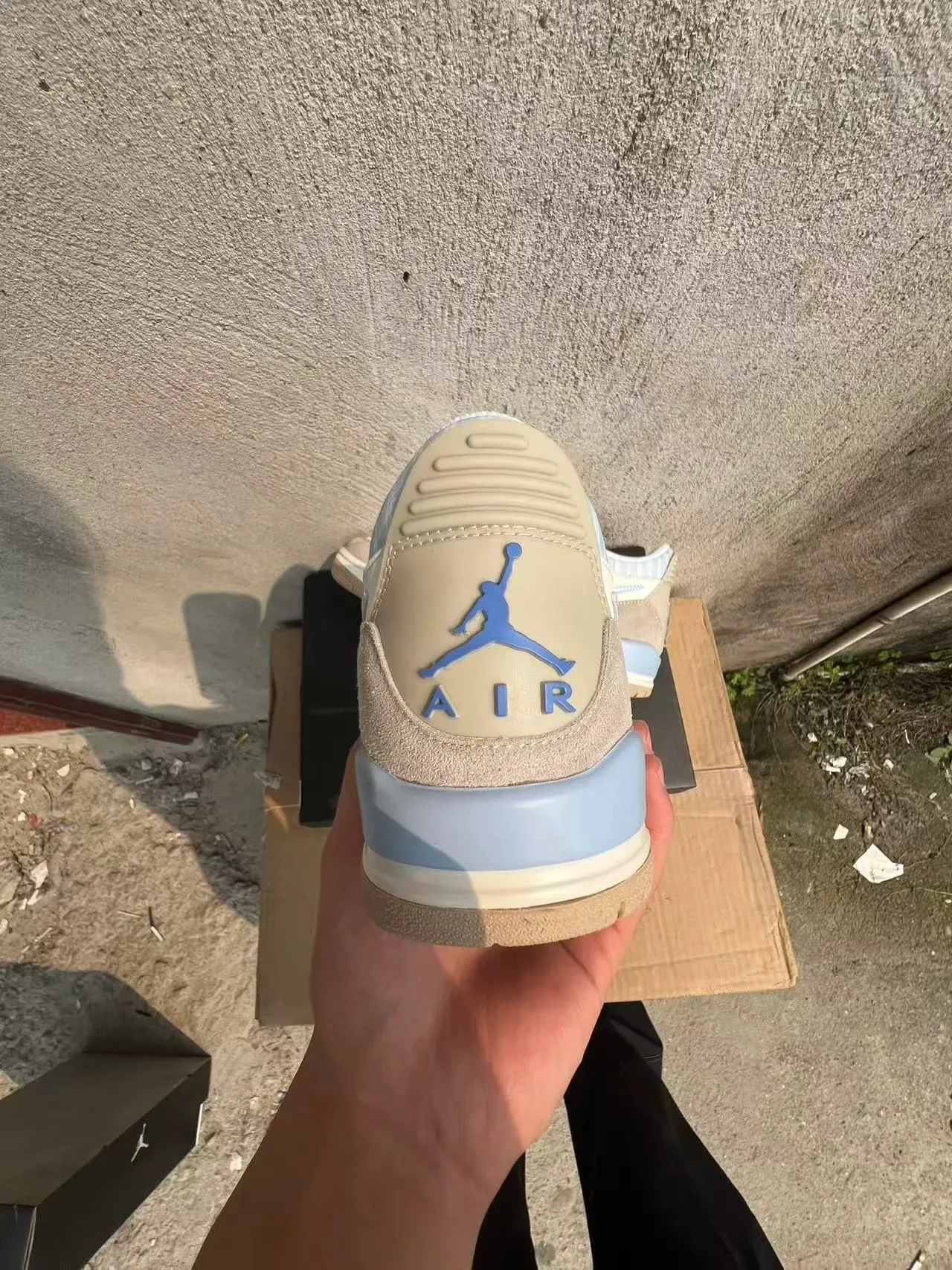 Nike Beige Blue Multi-Material Upper Strap Closure Lifestyle Sneakers 8