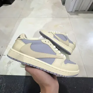 Nike 米灰去构面双色生活休闲鞋