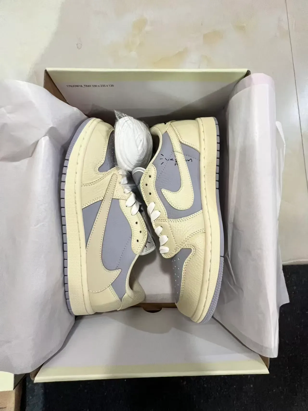 Nike Beige Gray Deconstructed Paneling Two-Tone Lifestyle Sneakers 10