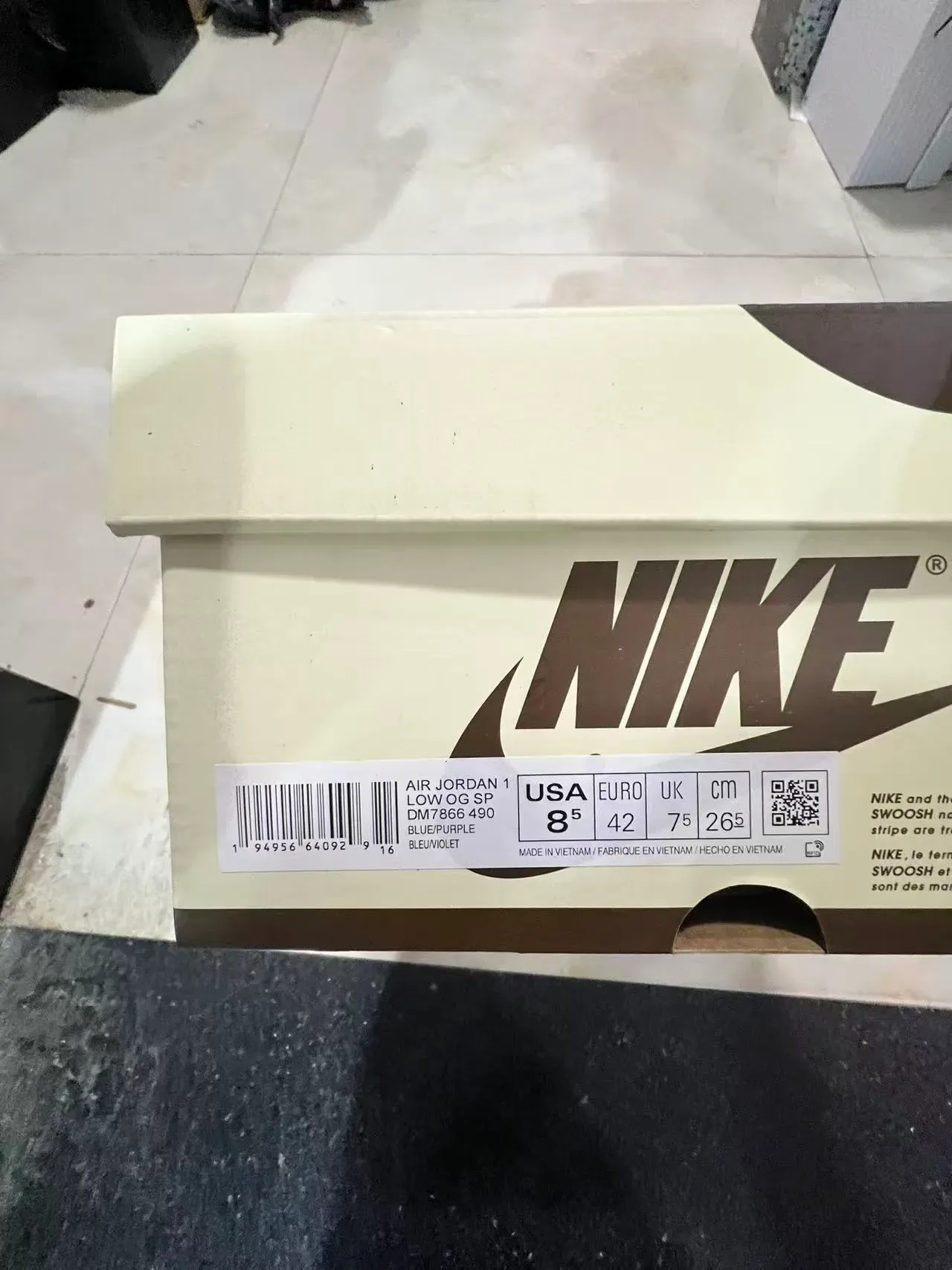 Nike Beige Gray Deconstructed Paneling Two-Tone Lifestyle Sneakers 11
