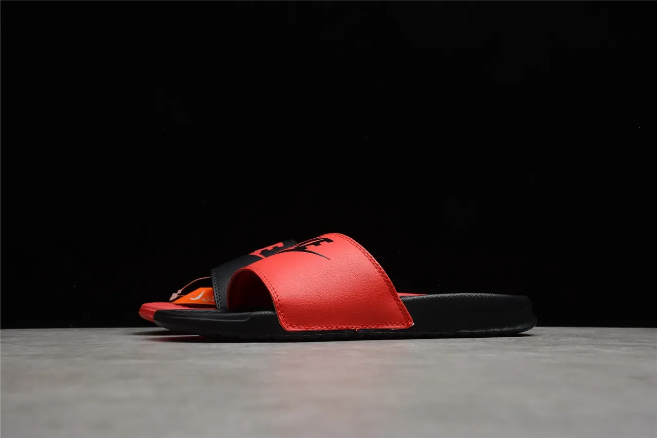 Nike Benassi JDI سليبر أحمر أسود ثنائي اللون 6