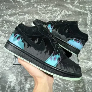 Nike Black Blue Laceless Strap Closure Tie-Dye Flame Print Lifestyle Sneakers