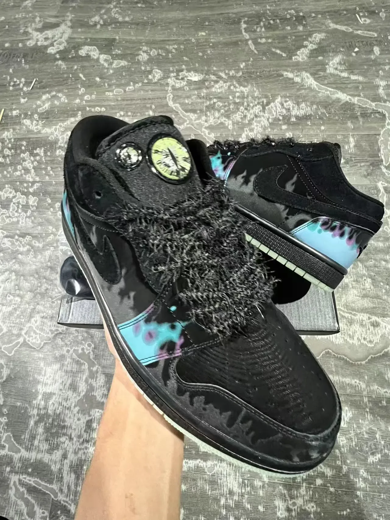 Nike Black Blue Laceless Strap Closure Tie-Dye Flame Print Lifestyle Sneakers 2