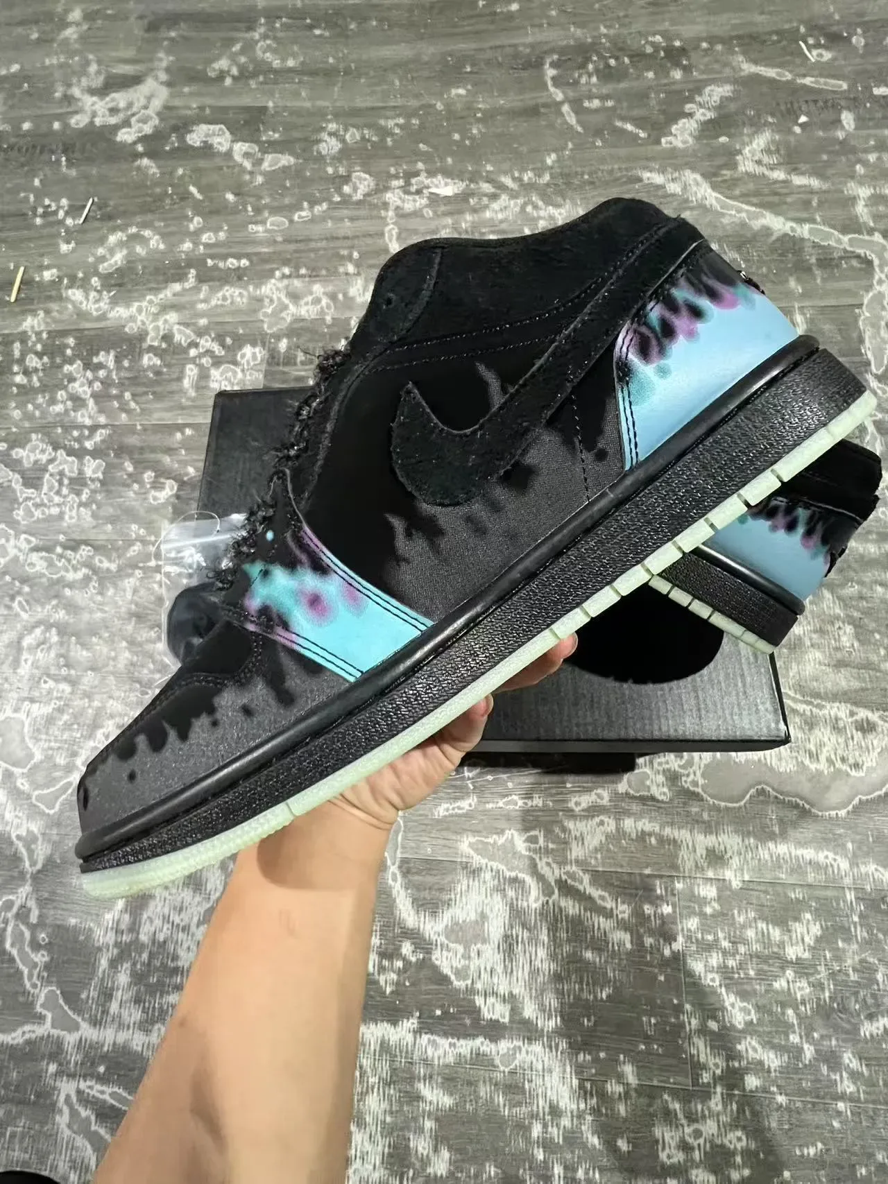 Nike Black Blue Laceless Strap Closure Tie-Dye Flame Print Lifestyle Sneakers 5