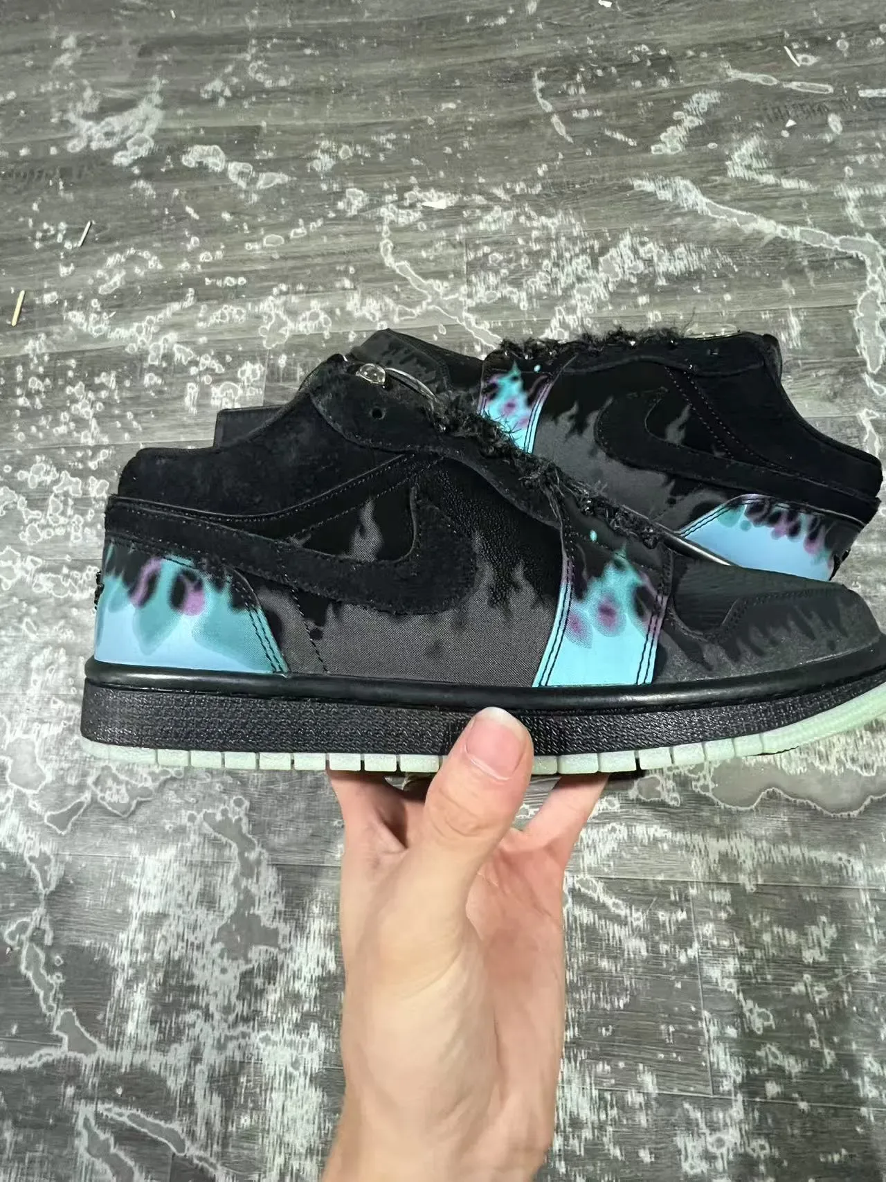 Nike Black Blue Laceless Strap Closure Tie-Dye Flame Print Lifestyle Sneakers 7