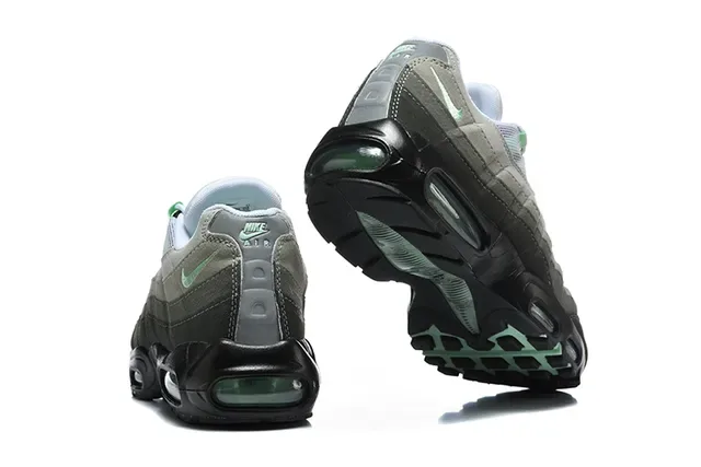 Nike Black Blue Multi-Panel Mesh And Synthetic Upper Visible Segmented Air Cushioning Lifestyle Sneakers 3
