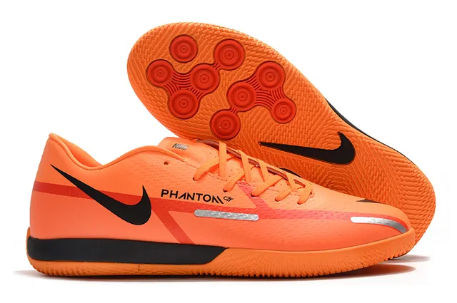 Nike Tênis de futebol indoor preto e marrom, perfil baixo, parte superior sintética, painel de acento de cobre metálico 8