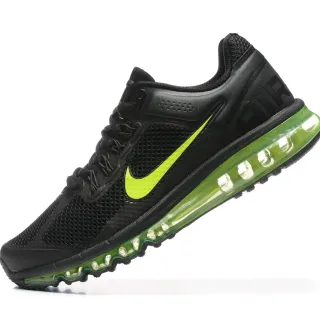 Chaussures de course Nike noires et vertes avec upper en mesh, unité Air visible de longueur complète