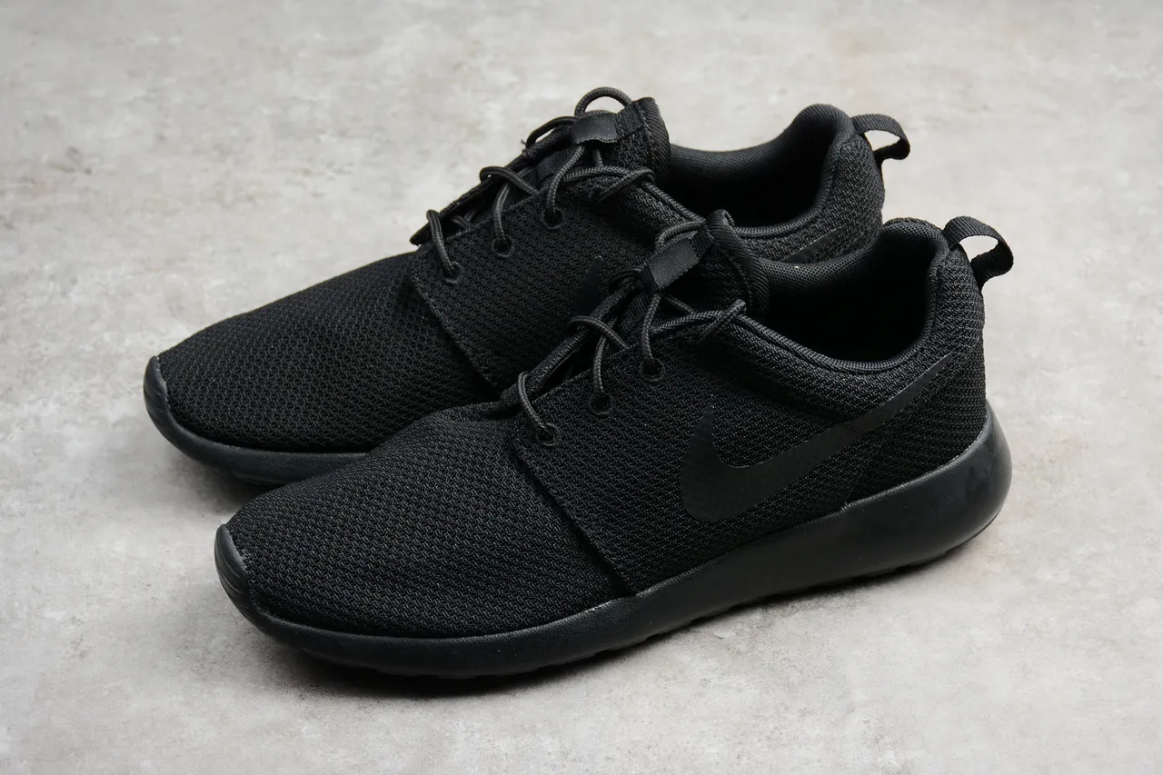 Nike Black Knit Mesh Upper One-Piece Foam Sole Lifestyle Sneakers 8