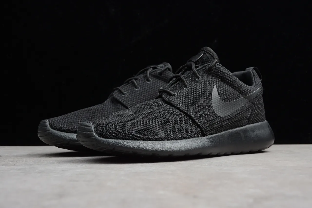 Nike Black Knit Mesh Upper One-Piece Foam Sole Lifestyle Sneakers 13