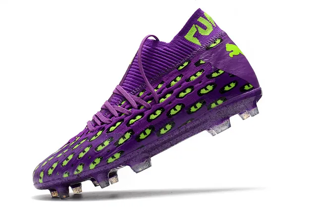 Nike Chaussures de football à tige en jersey noir multicolor à talons bas pour terrain ferme 13