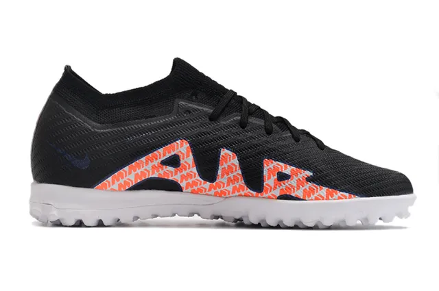 Nike Chaussures de football sur gazon noir et orange avec upper en tricot et overlay graphique 5