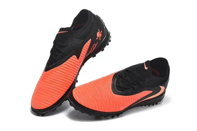 Nike Chaussures de Football Turf Noir Orange Low-Cut Knit Upper Synthetic Overlay Cage 2