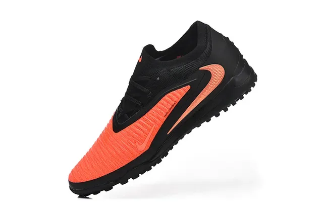 Nike Chaussures de Football Turf Noir Orange Low-Cut Knit Upper Synthetic Overlay Cage 4