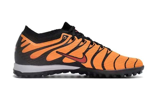 Nike Black Orange Low-Cut Knit Upper Turf Soccer Shoes 5