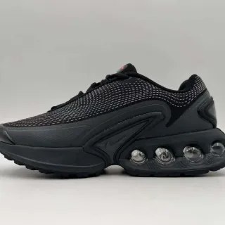 Nike Black Wave-Shaped Synthetic Cage Engineered Mesh Upper Lifestyle Sneakers