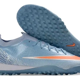 Nike Zapatillas de Fútbol para Césped de Bajo Corte con Cuello de Ajuste de Calcetín Parte Superior Sintética Texturizada Metálica Azul y Naranja