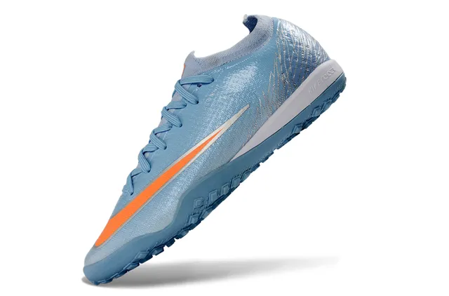 Nike Chaussures de Football pour Pelouse Bleu Orange à Coupe Basse Collet Ajustement Chaussette Tige Synthétique Texturée Métallique 3