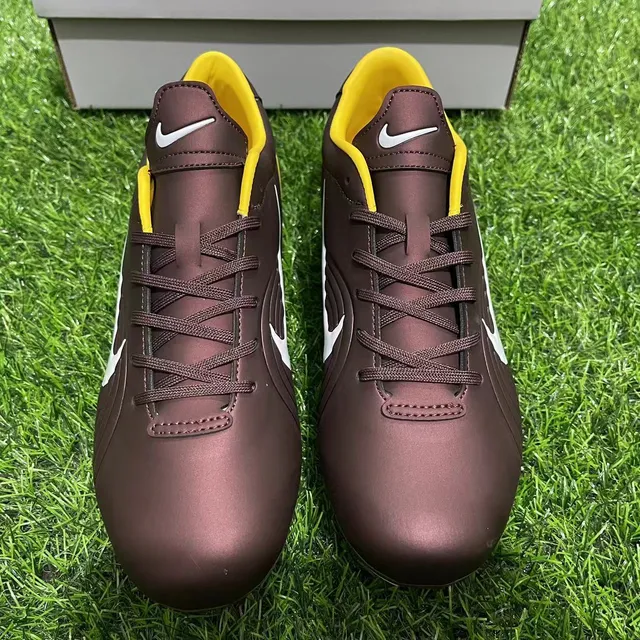 Nike Brown Yellow Low-Cut Synthetic Upper Wave-Textured Embossing Firm-Ground Soccer Shoes 9
