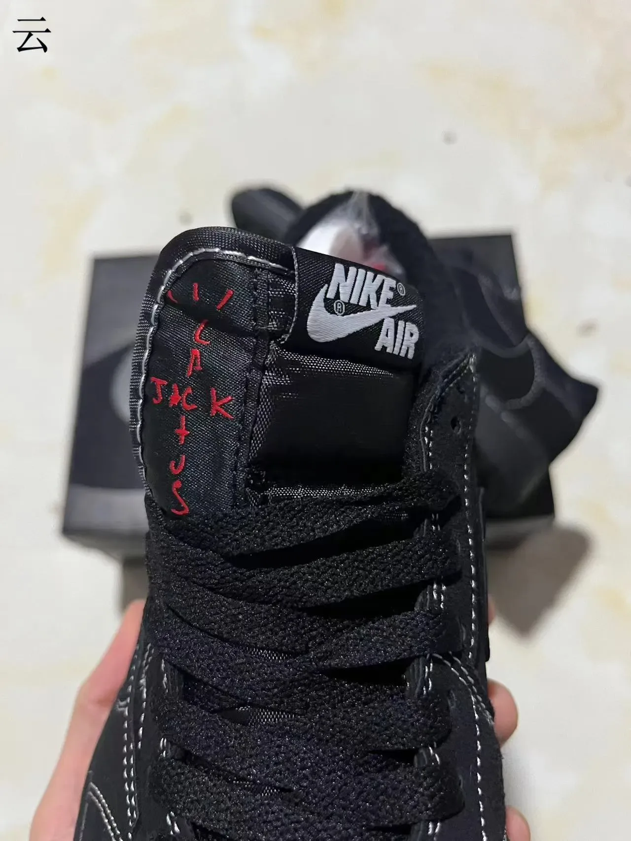 Nike Dunk Low Black White Suede Upper Contrast Stitching Lifestyle Sneakers 4