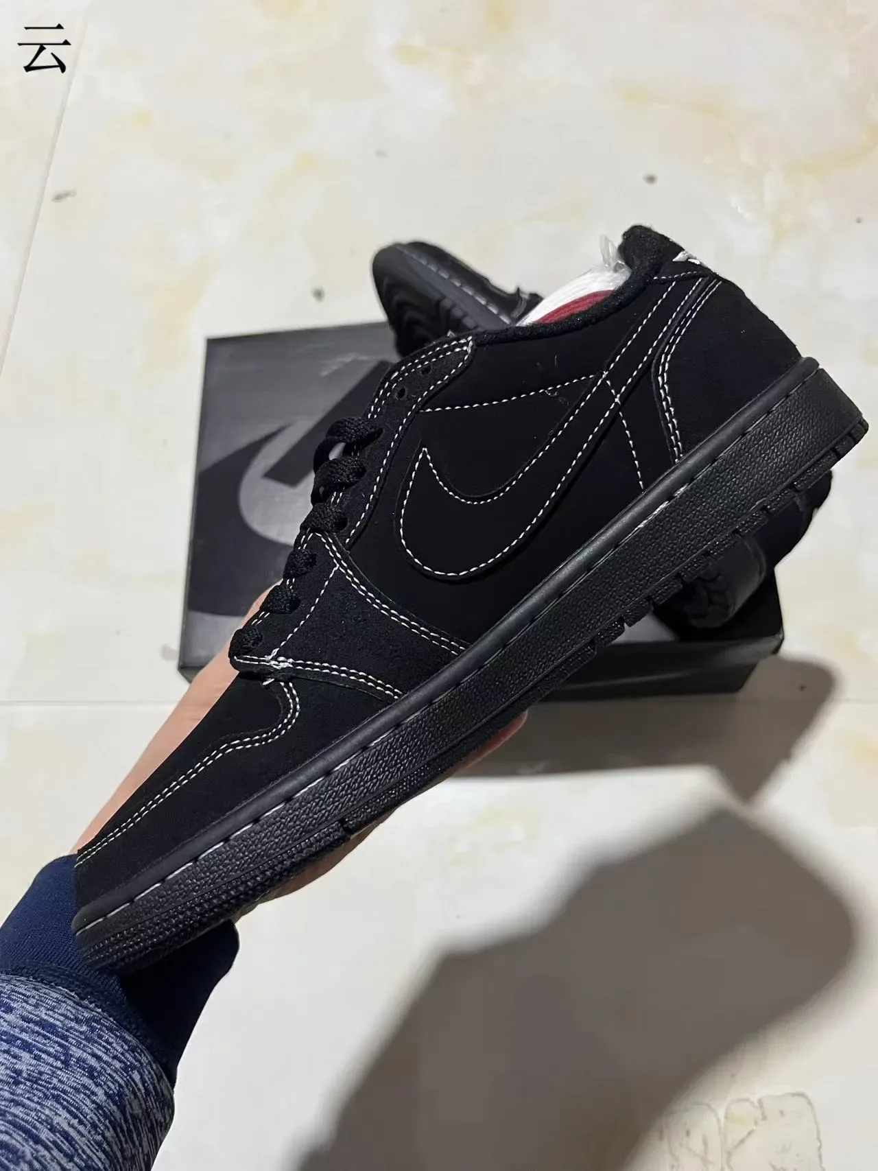 Nike Dunk Low Black White Suede Upper Contrast Stitching Lifestyle Sneakers 5