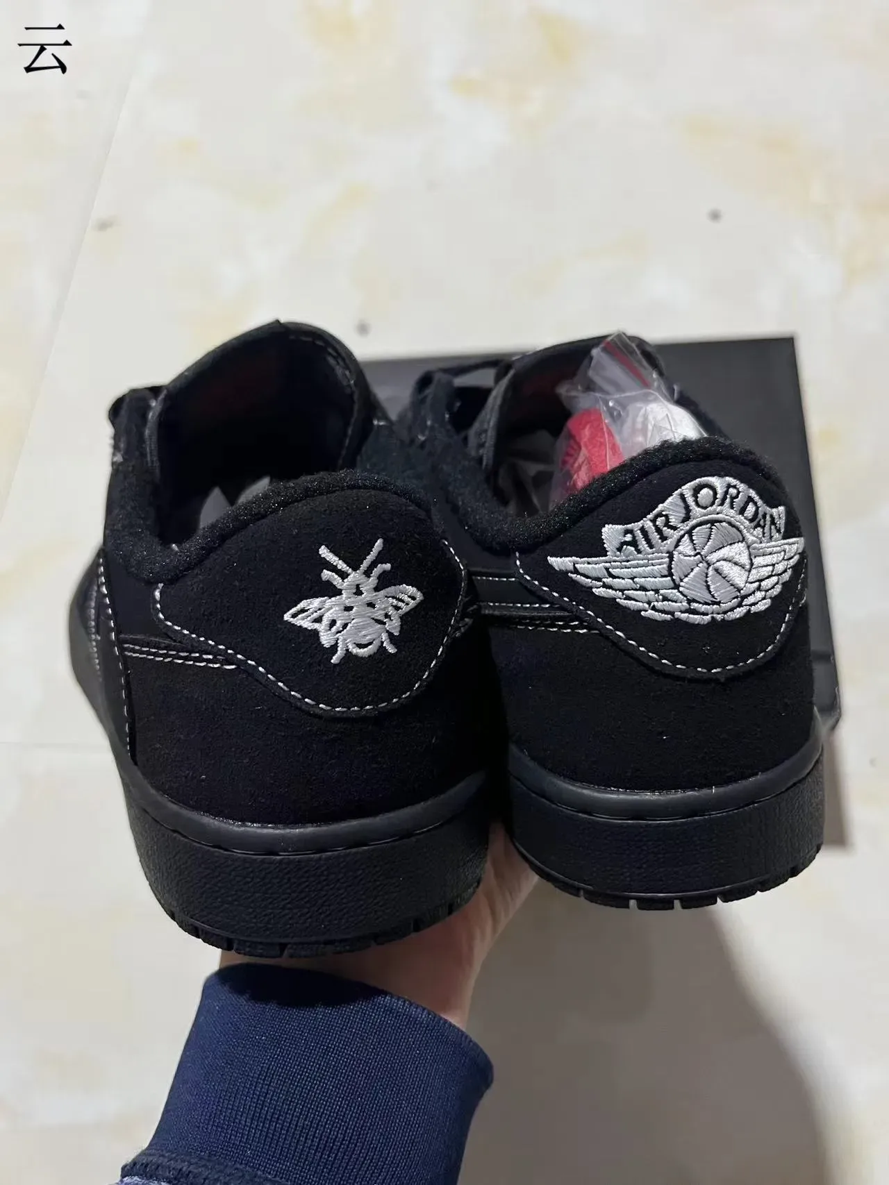 Nike Dunk Low Black White Suede Upper Contrast Stitching Lifestyle Sneakers 8
