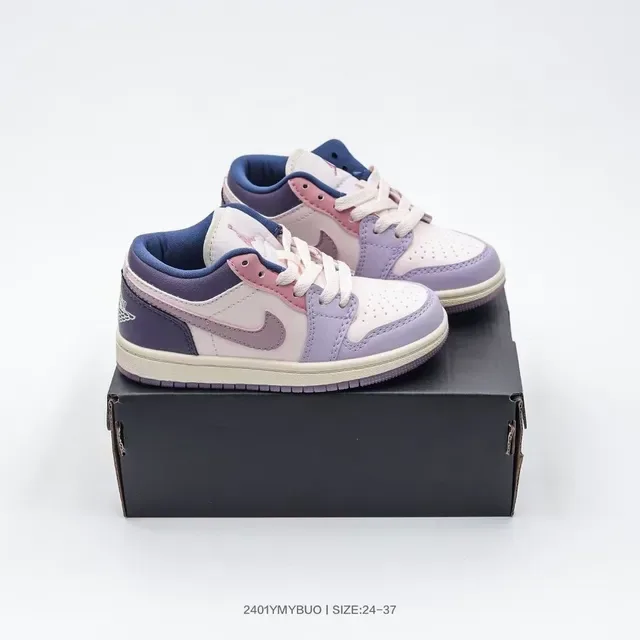 Nike Dunk Low Olive Green and Beige Lifestyle Sneakers 6